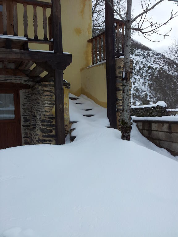 Casa Rural El Llao Y Los Fresnos - El Urogallo Murias de Paredes Dış mekan fotoğraf