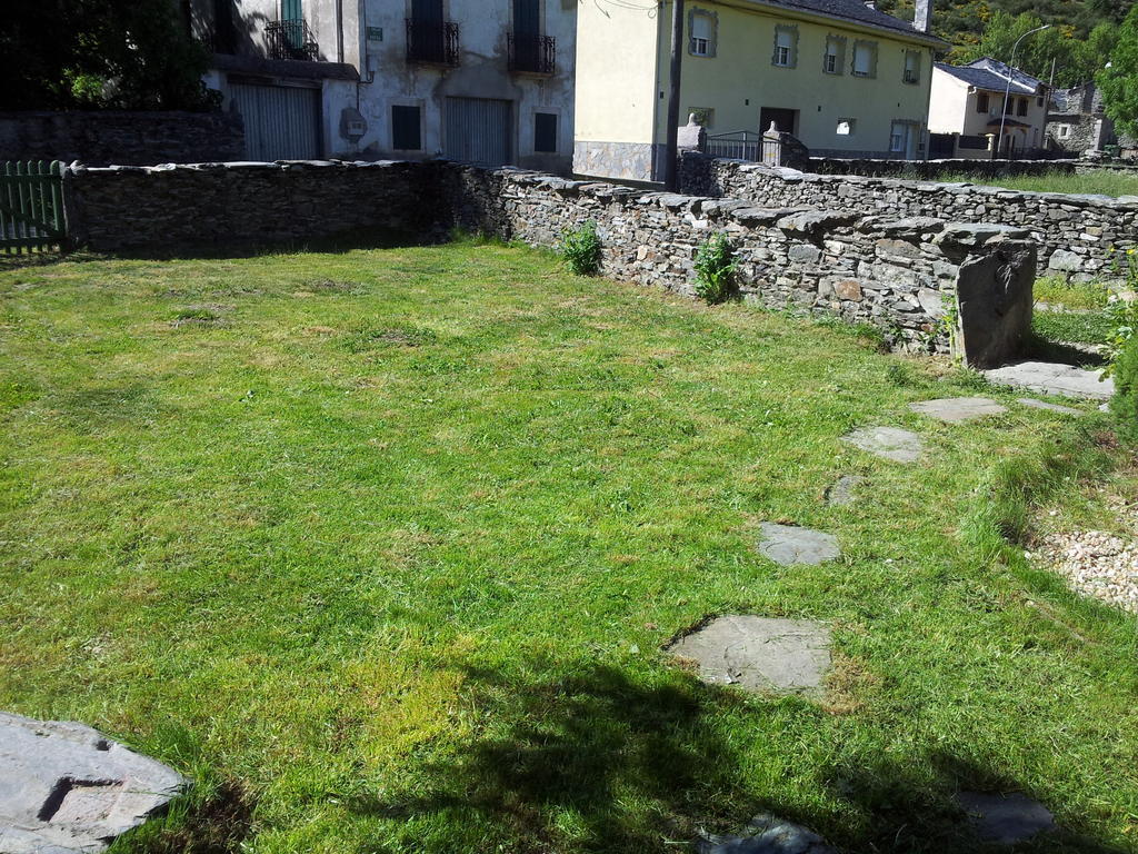 Casa Rural El Llao Y Los Fresnos - El Urogallo Murias de Paredes Dış mekan fotoğraf